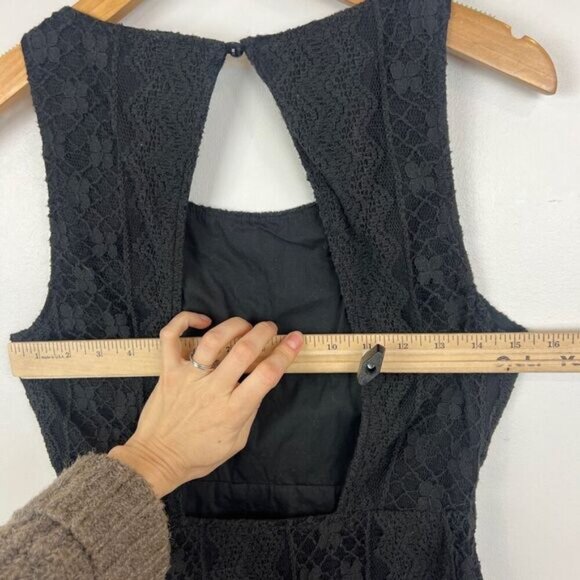 RVCA Small Sleeveless Black Lace Detail Open Back Mini Dress A Line Summer - Picture 9 of 15